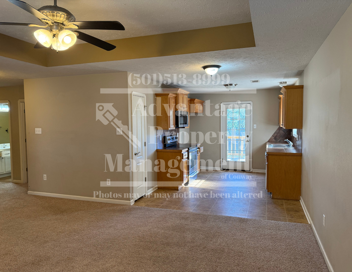 50 Whispering Wind Cir - Photo 3 of 13
