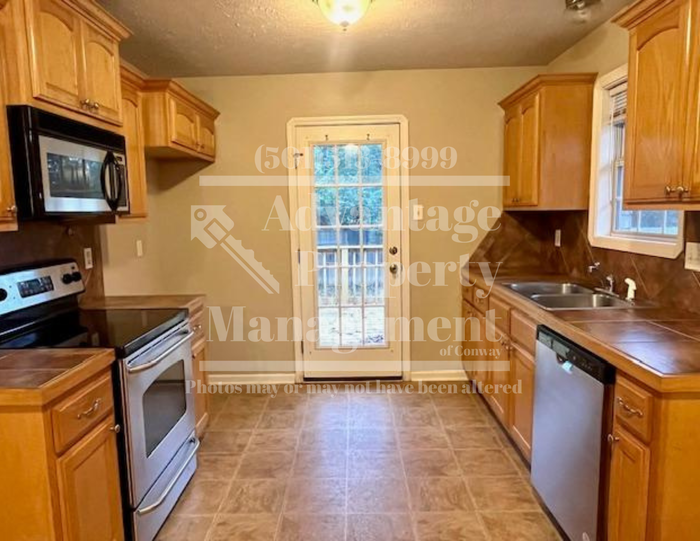 50 Whispering Wind Cir - Photo 4 of 13