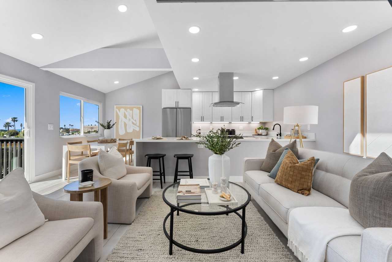 1413 La Salina St - Photo 5 of 19