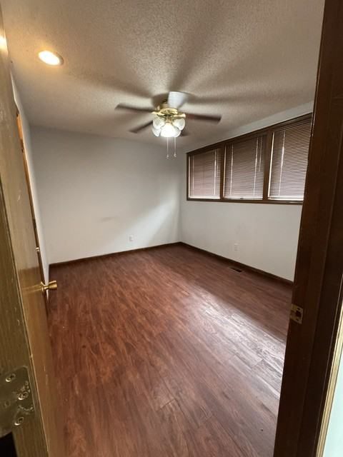 2502 Sw 30th St #1 - Photo 5 of 11
