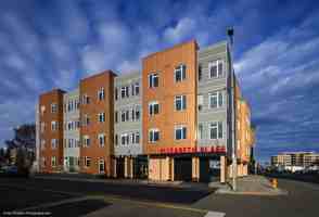 featured image of 925 W 7th Ave #415