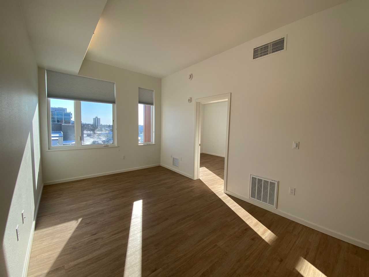 925 W 7th Ave #415 - Photo 7 of 10