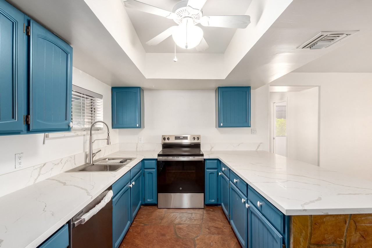 6604 E Dove Valley Rd #NA - Photo 6 of 10