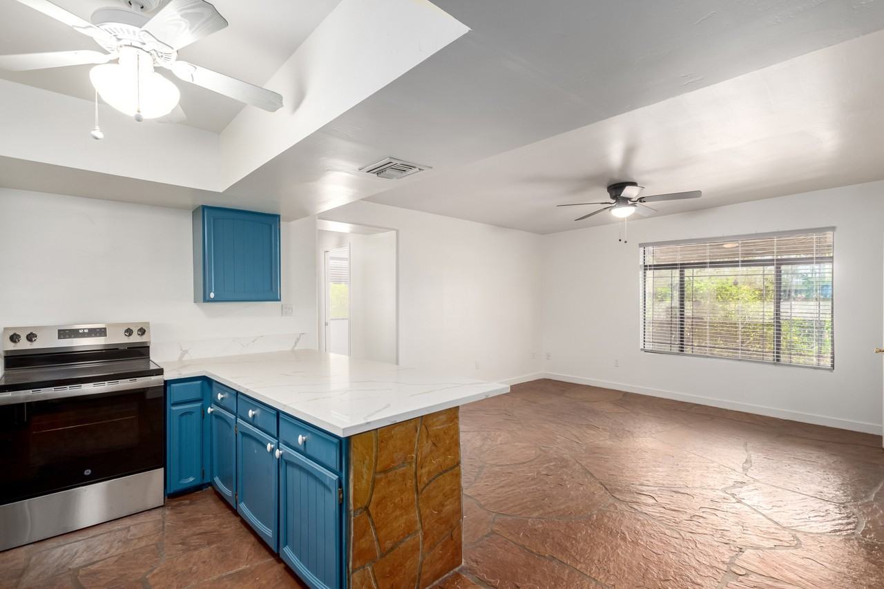 6604 E Dove Valley Rd #NA - Photo 7 of 10