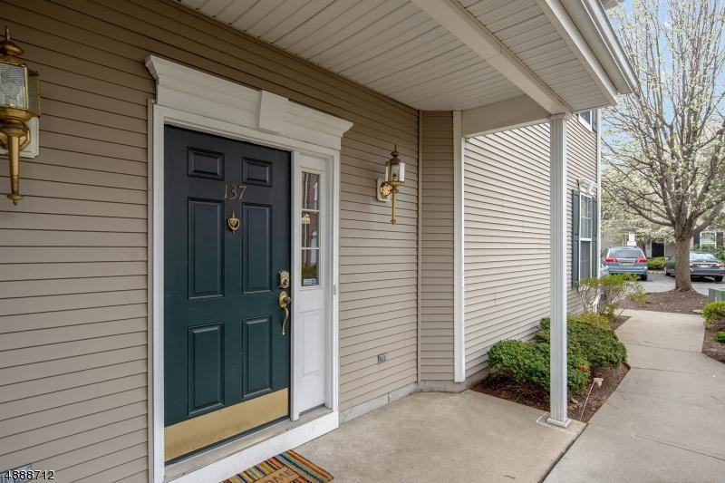 137 Riverwalk Way - Photo 2 of 22