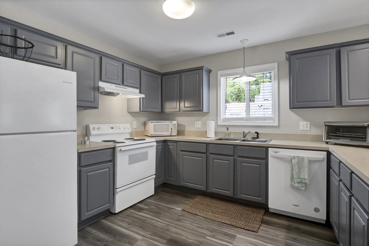 6328 Wrightsville Ave #G4 - Photo 3 of 18