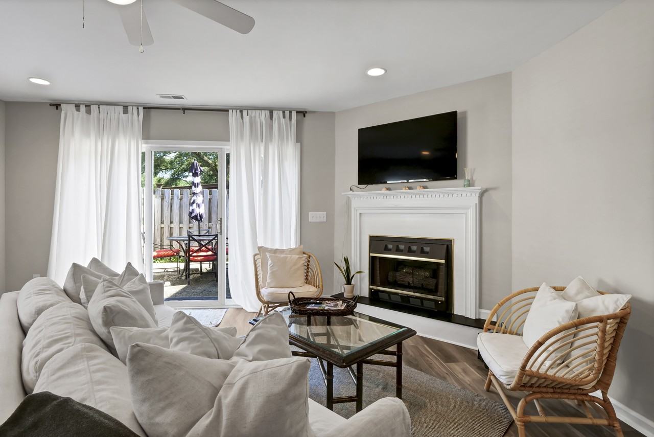 6328 Wrightsville Ave #G4 - Photo 7 of 18