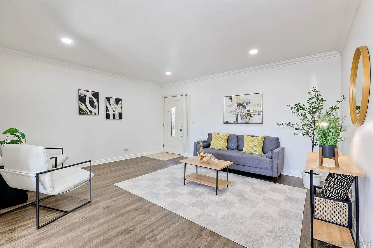 615 9th St #26 - Photo 7 of 21