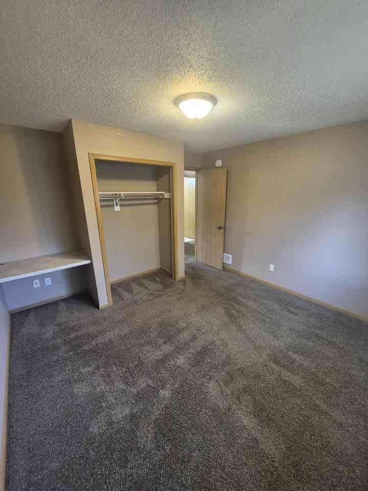 528 8th Ave S #NA - Photo 2 of 10