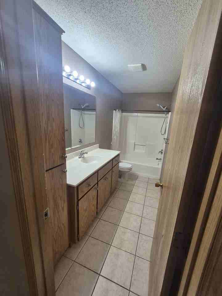 528 8th Ave S #NA - Photo 6 of 10