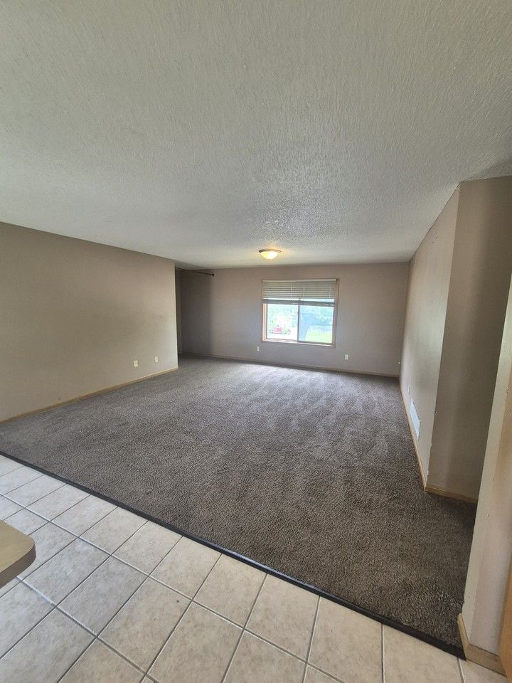 528 8th Ave S #NA - Photo 7 of 10