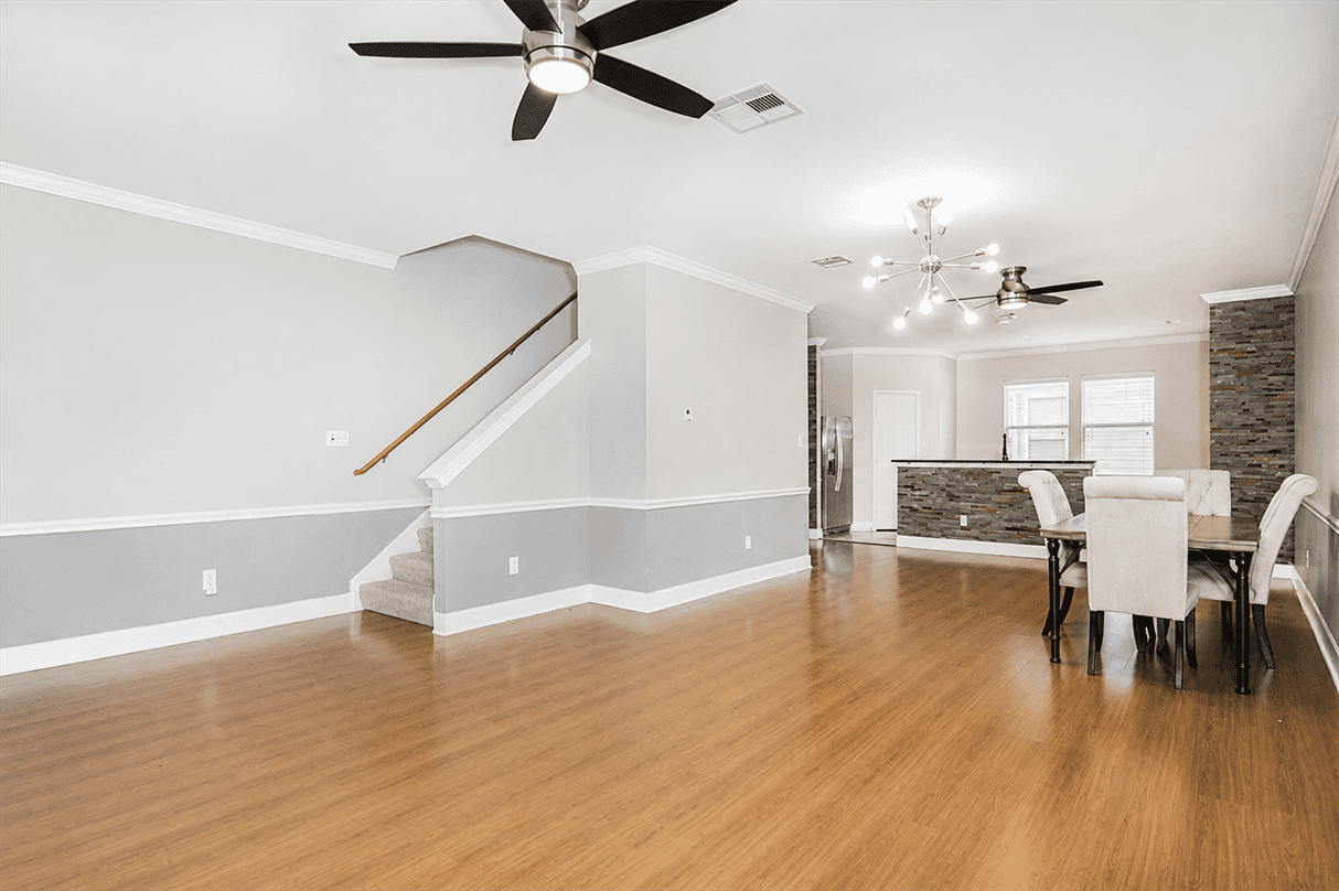 1720 Elgin St #NA - Photo 5 of 23