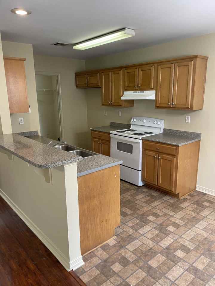 209 W 31st Ave #NA - Photo 2 of 11