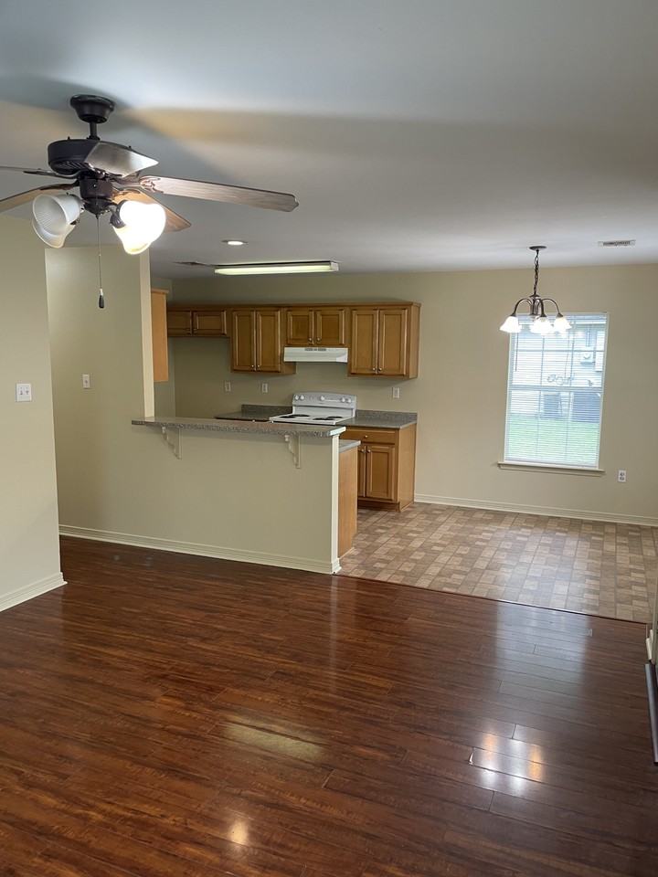 209 W 31st Ave #NA - Photo 4 of 11