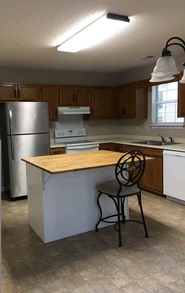 212 Pin Oak Dr #NA - Photo 3 of 6