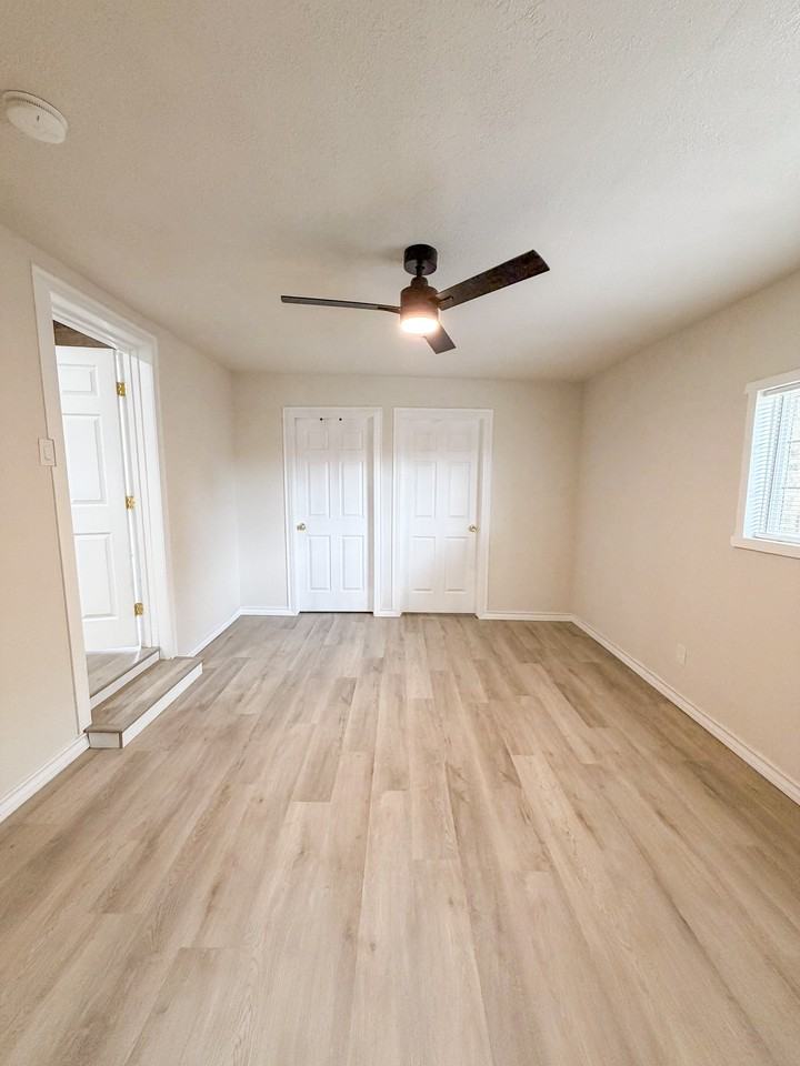 1103 40th St #NA - Photo 7 of 21