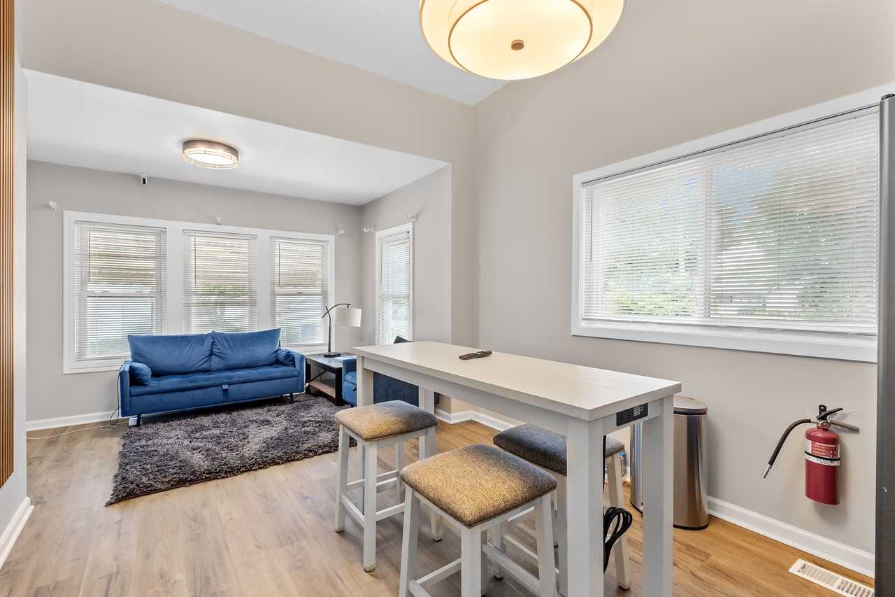 6039 Jackson Ave #NA - Photo 3 of 22