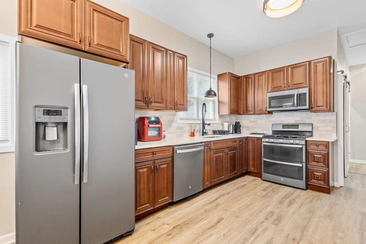 6039 Jackson Ave #NA - Photo 5 of 22