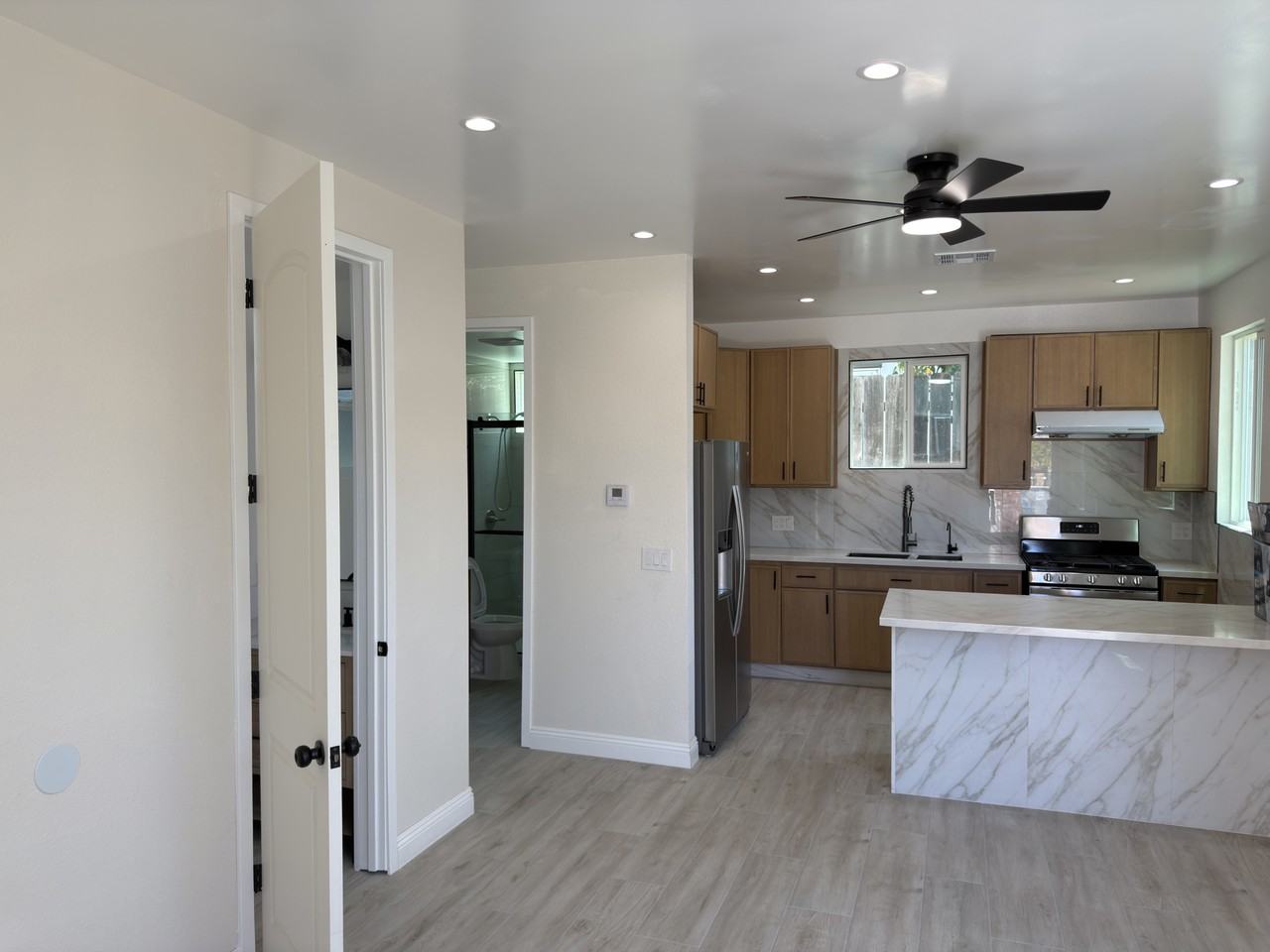 5337 Saxon St #NA - Photo 2 of 17