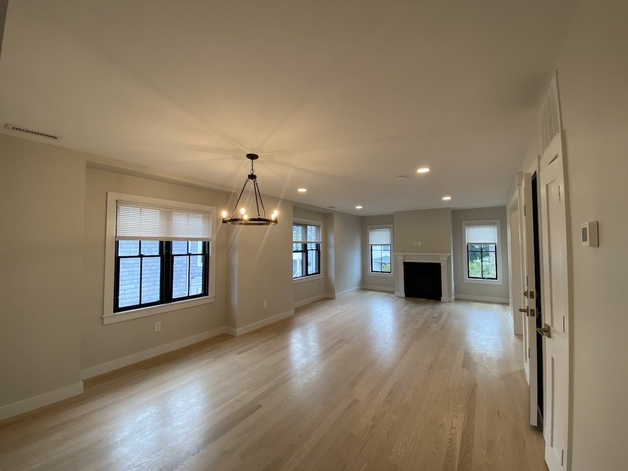 31 Brimmer St #2 - Photo 4 of 27