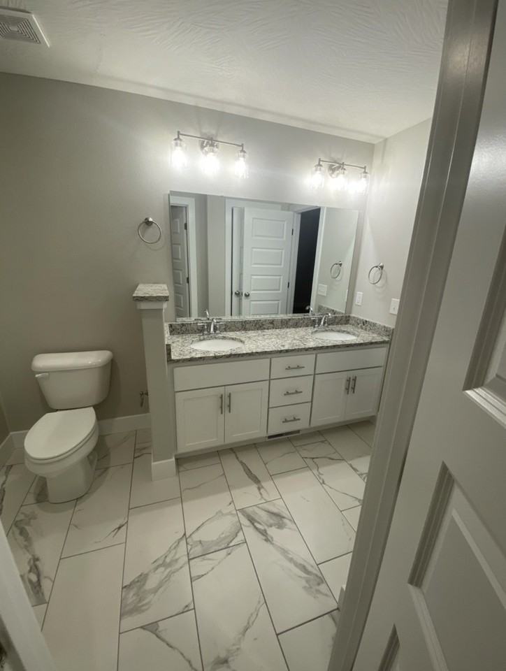692 N Century Ave #NA - Photo 3 of 9