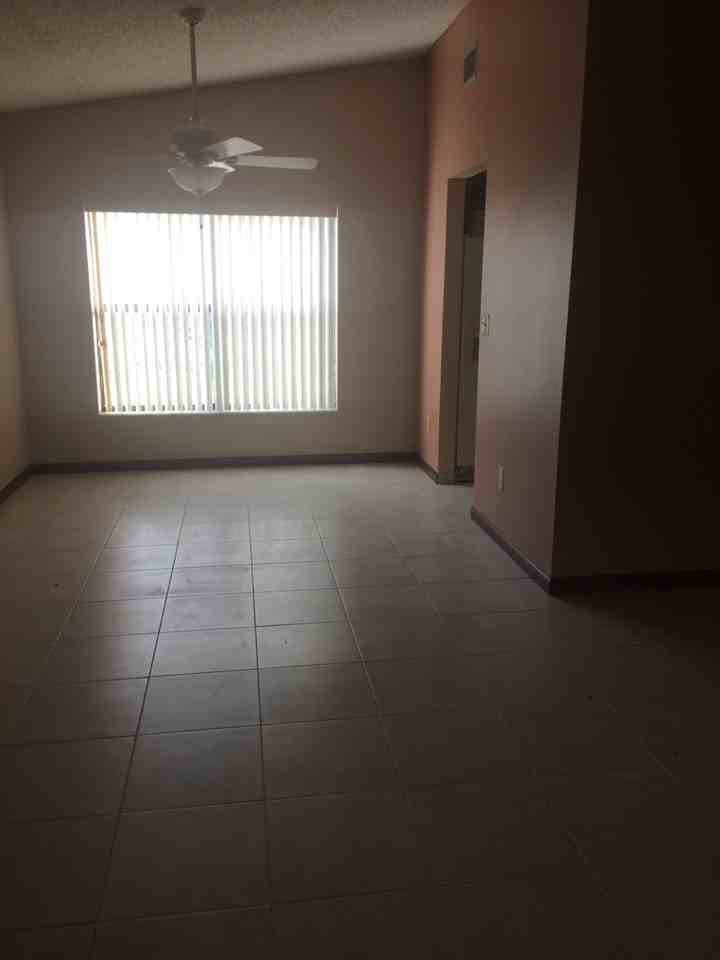 11526 Sw 54th St #NA - Photo 3 of 14