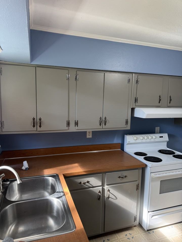 4705 Clover Ln #A - Photo 4 of 16