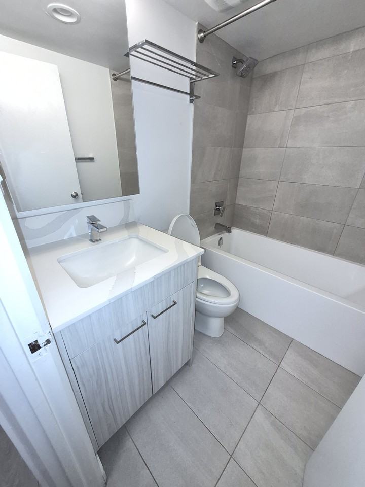 Denman St & Nelson St ##305 - Photo 4 of 6