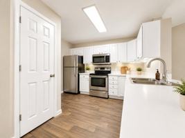 featured image of 100 Gethings Cir #290