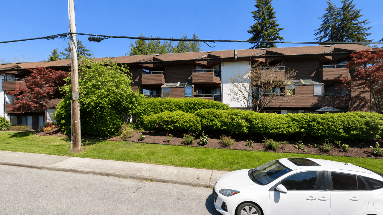 1177 Howie Avenue #114