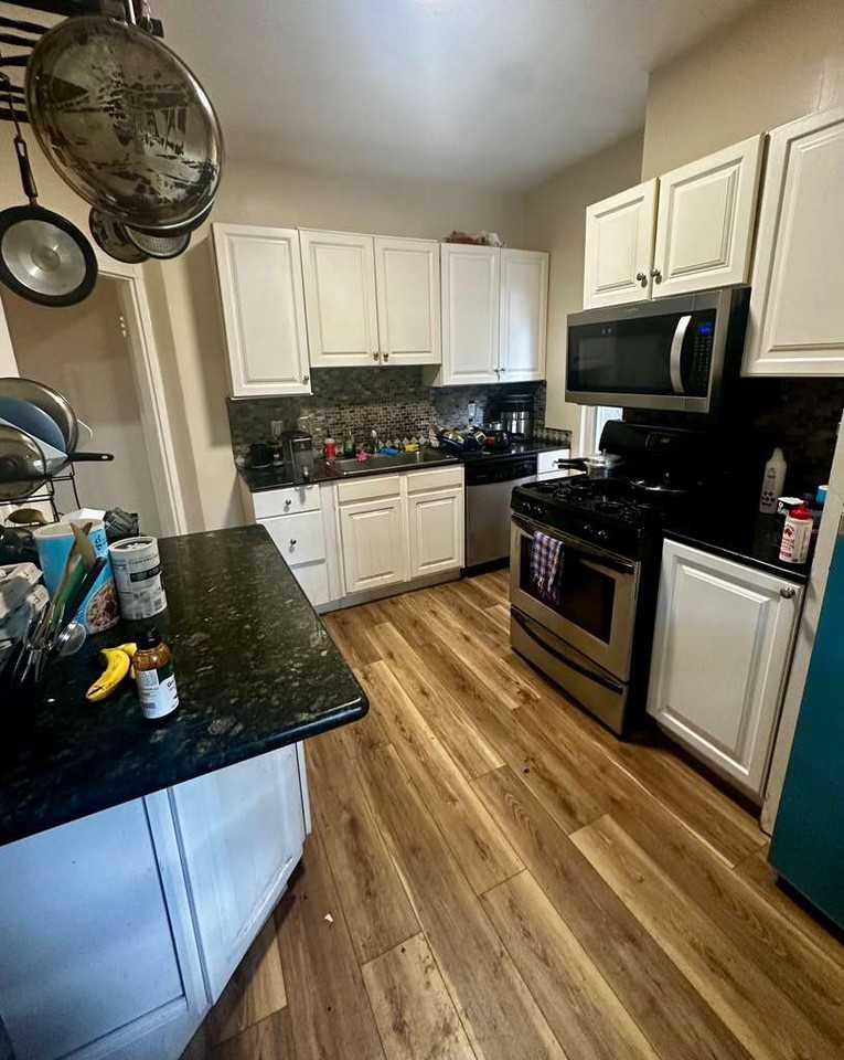 9 Chilcott Pl. - Photo 5 of 16