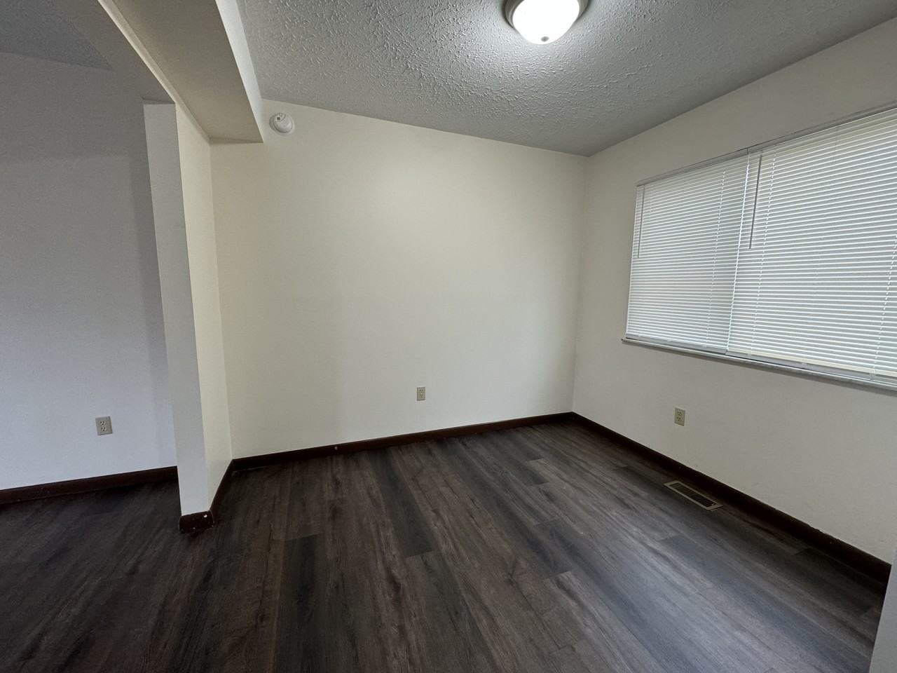 5271 W Pea Ridge Rd #10 - Photo 4 of 12