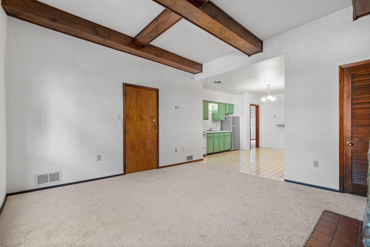 617 Bellefonte St #1 - Photo 3 of 21