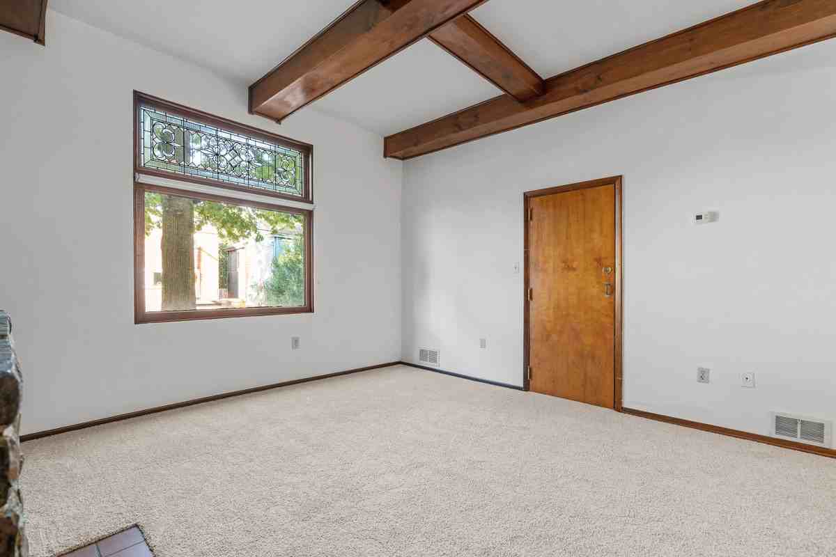 617 Bellefonte St #1 - Photo 4 of 21