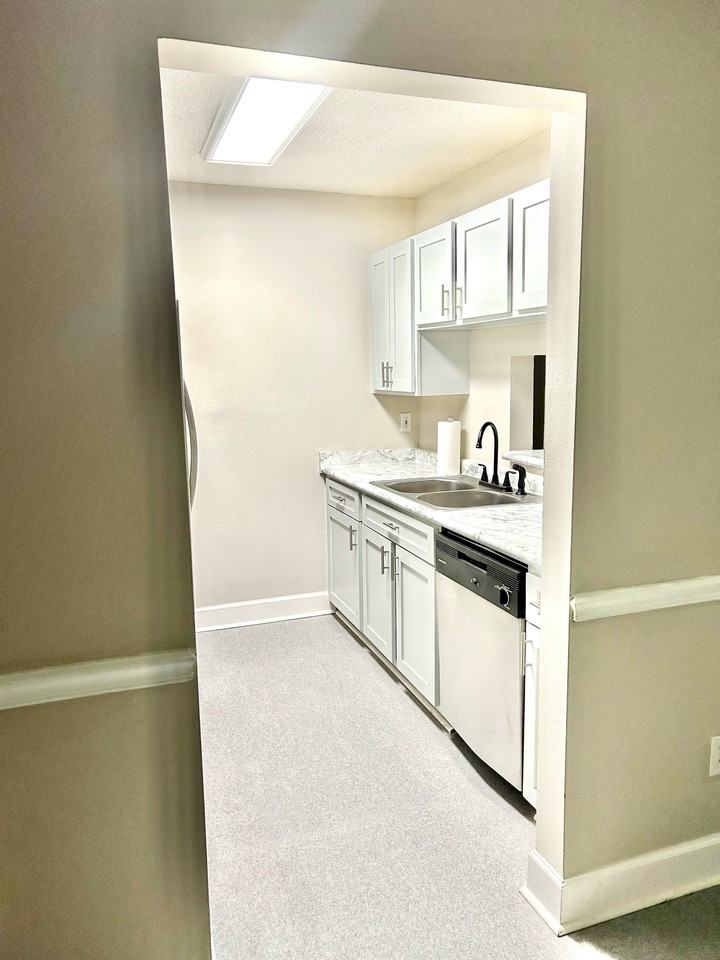 2946 Capital Park Dr #0 - Photo 5 of 16