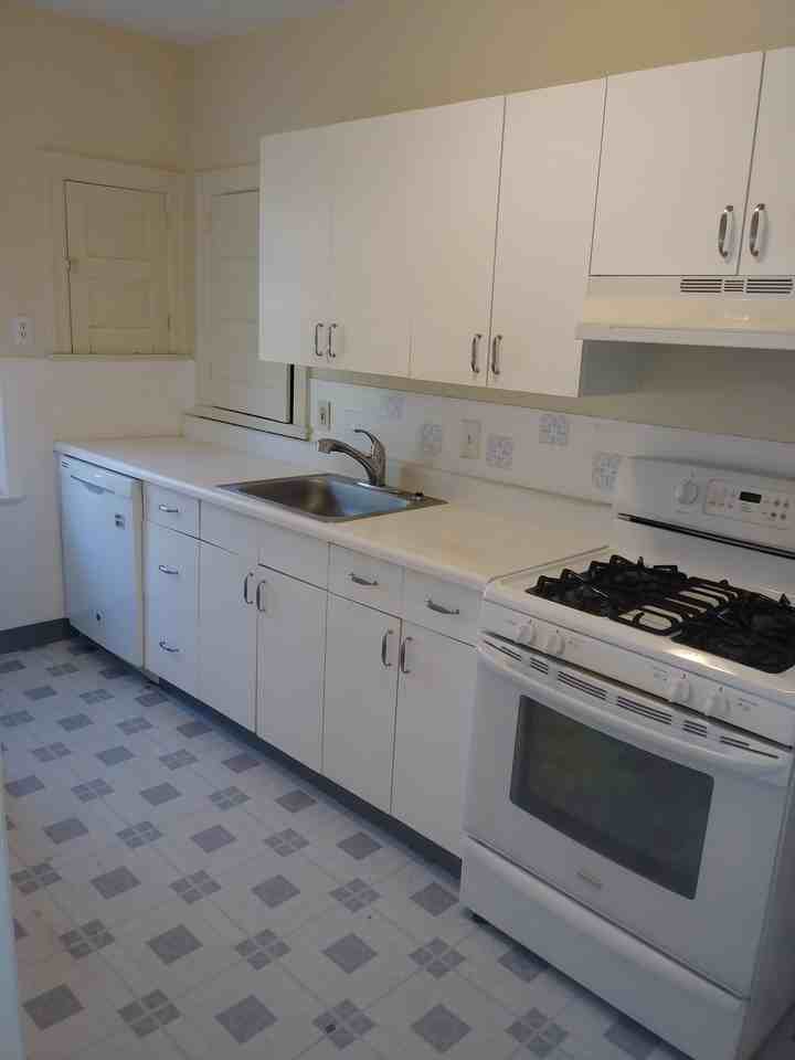 331 Harrison Ave #2ndFL - Photo 6 of 16