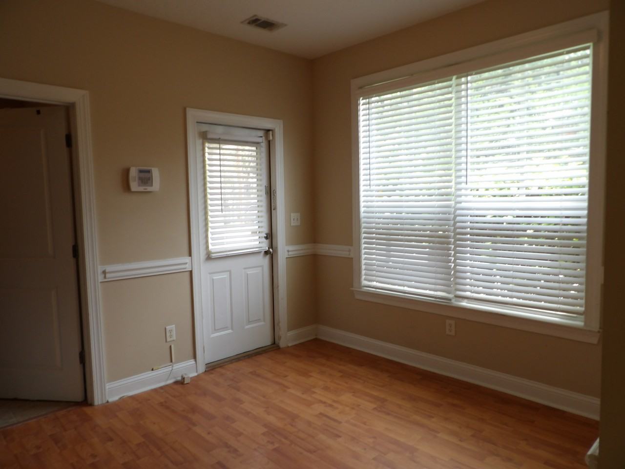 836 E Anderson St #A - Photo 4 of 13