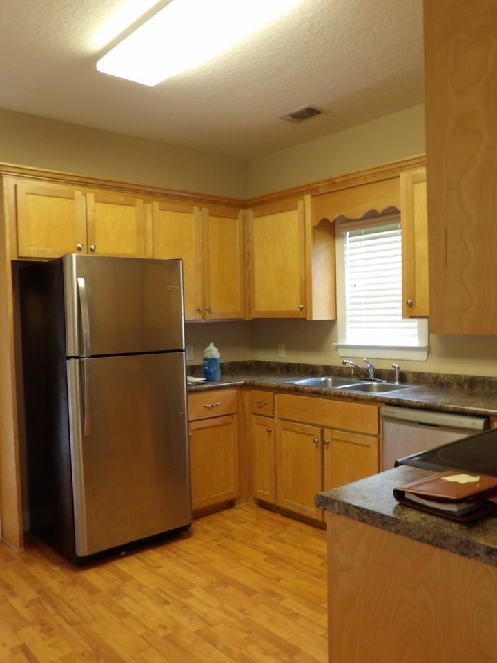 836 E Anderson St #A - Photo 7 of 13
