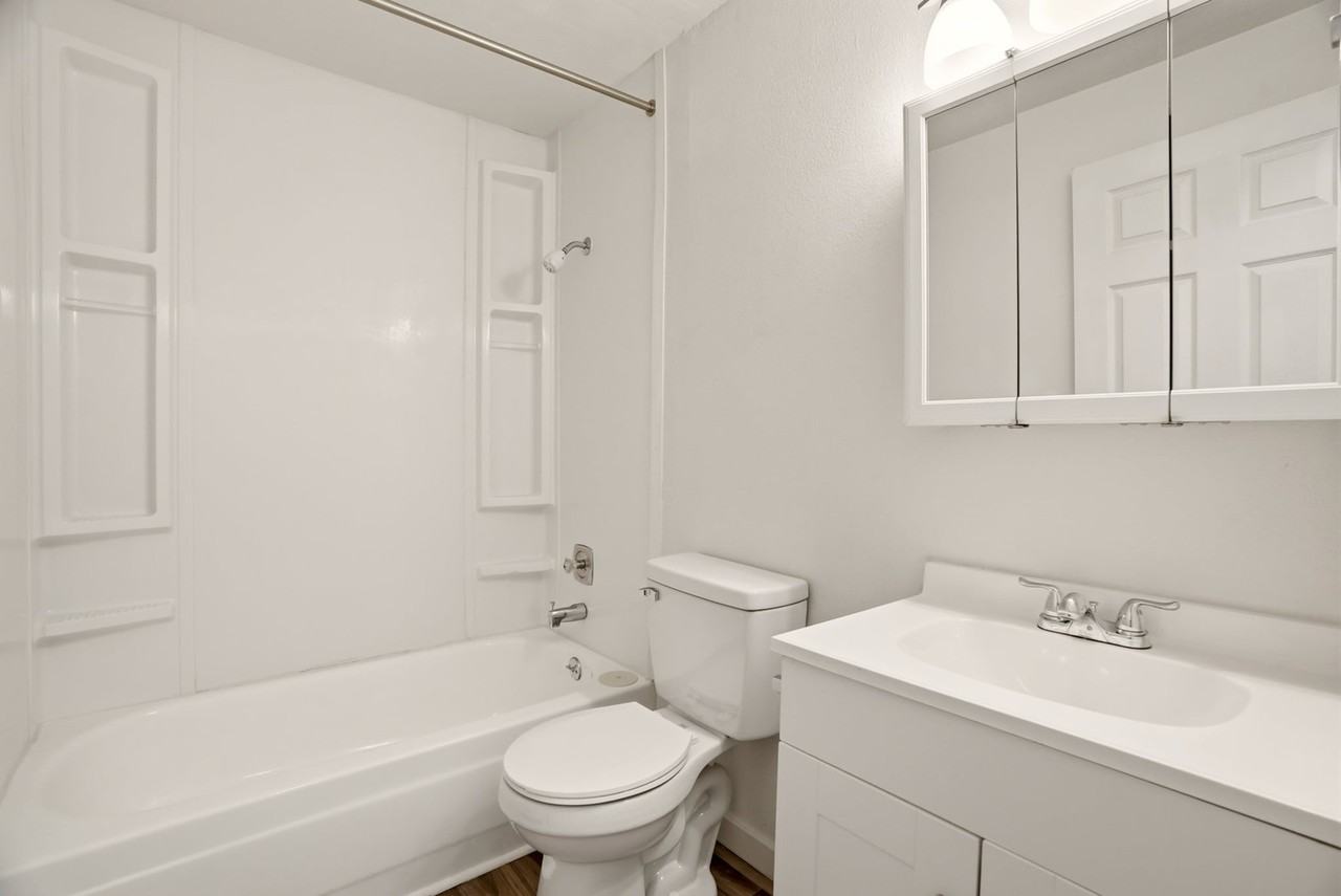 Cedar Ridge Apartments - Photo 4 of 11
