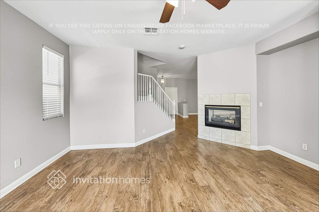 4028 Villeroy Ave - Photo 6 of 19