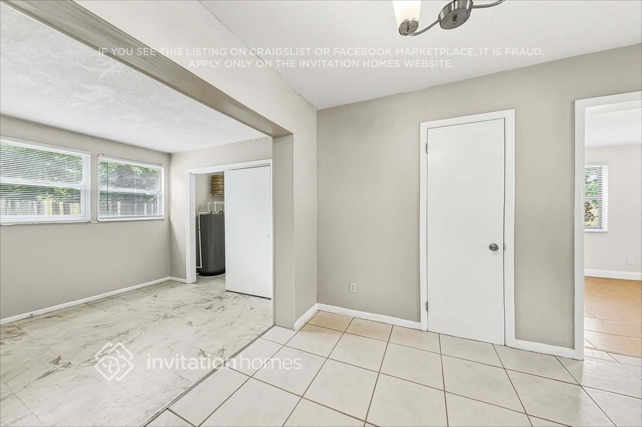 6005 Murray Hill Dr - Photo 4 of 39