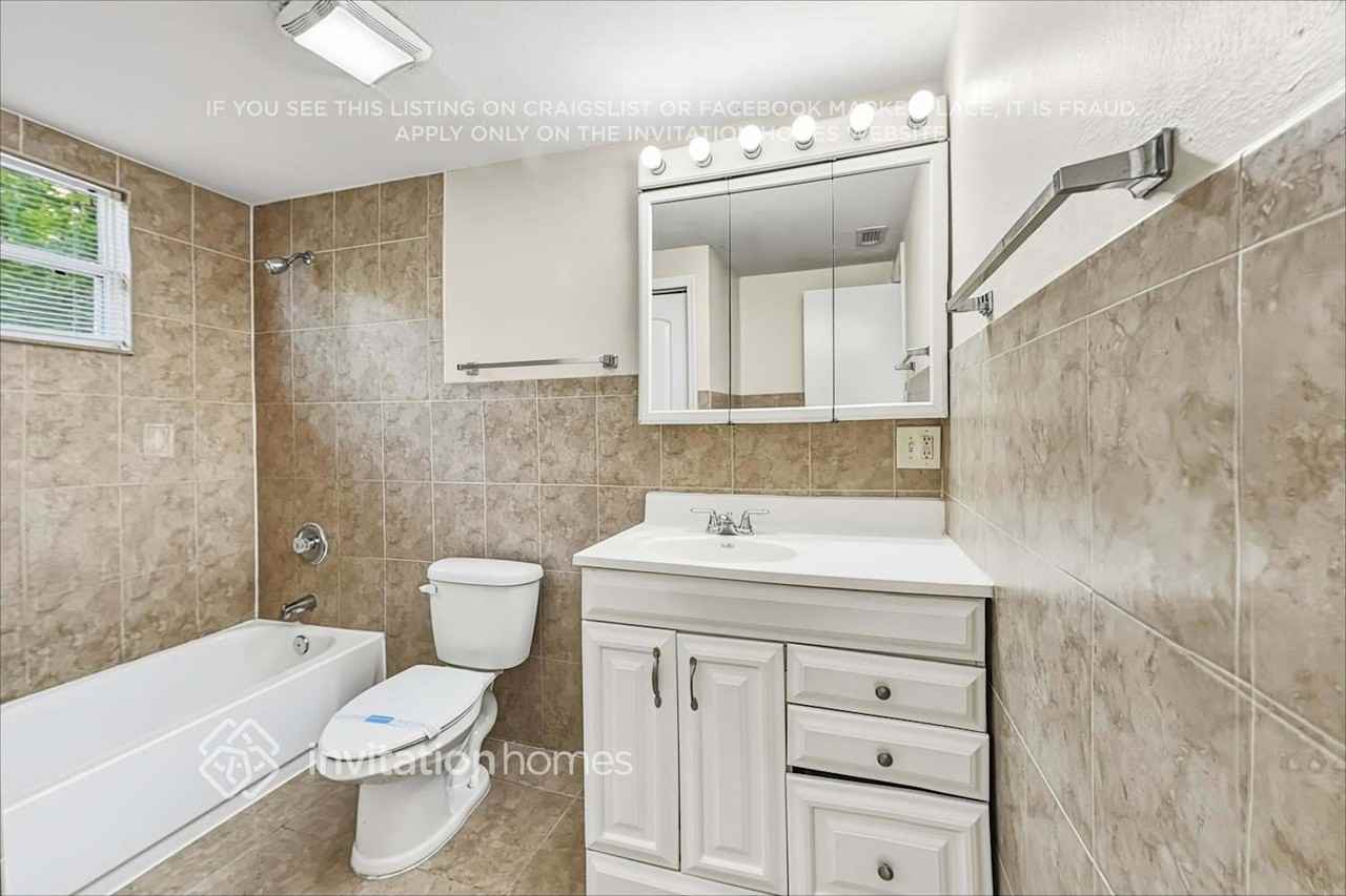 6005 Murray Hill Dr - Photo 6 of 39
