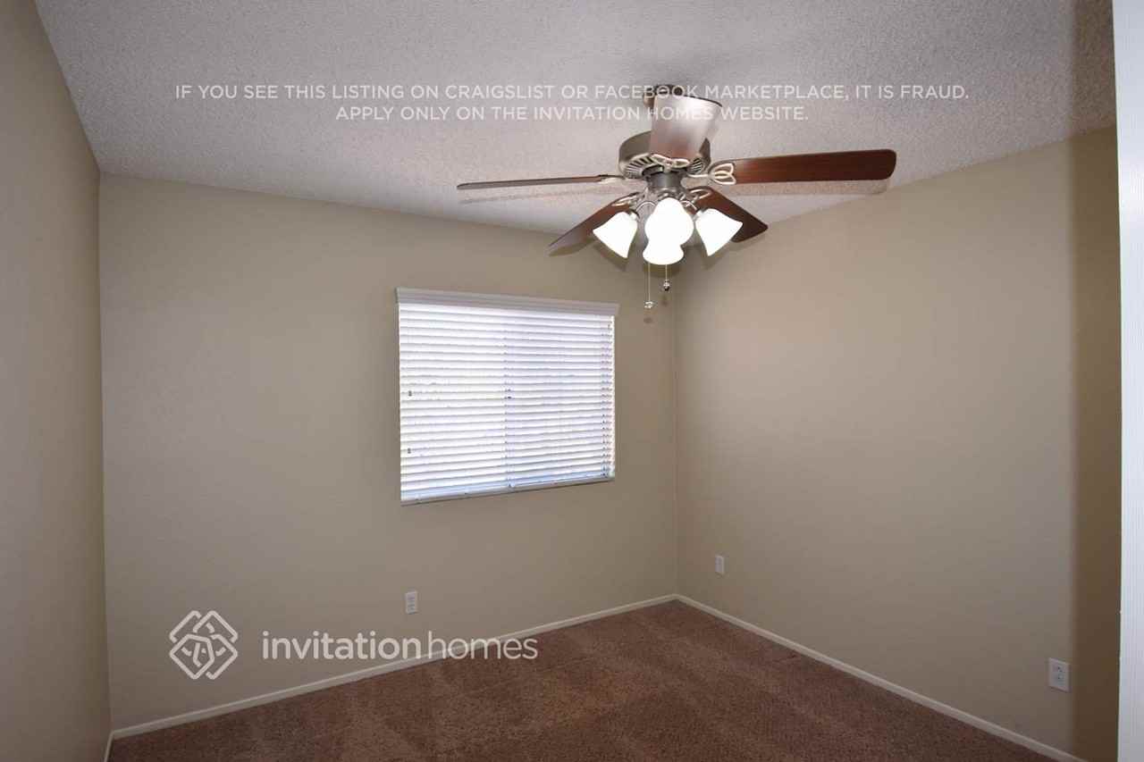 2699 W Calle Vista Dr - Photo 3 of 6