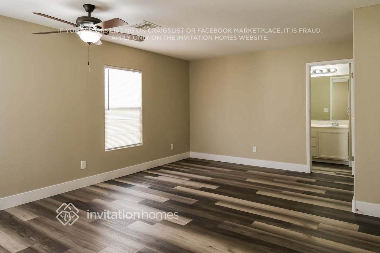 5970 Red Raspberry Ct - Photo 6 of 15