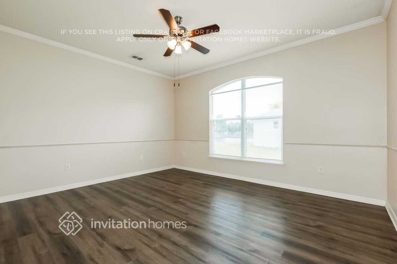 31602 Loch Aline Dr - Photo 5 of 18