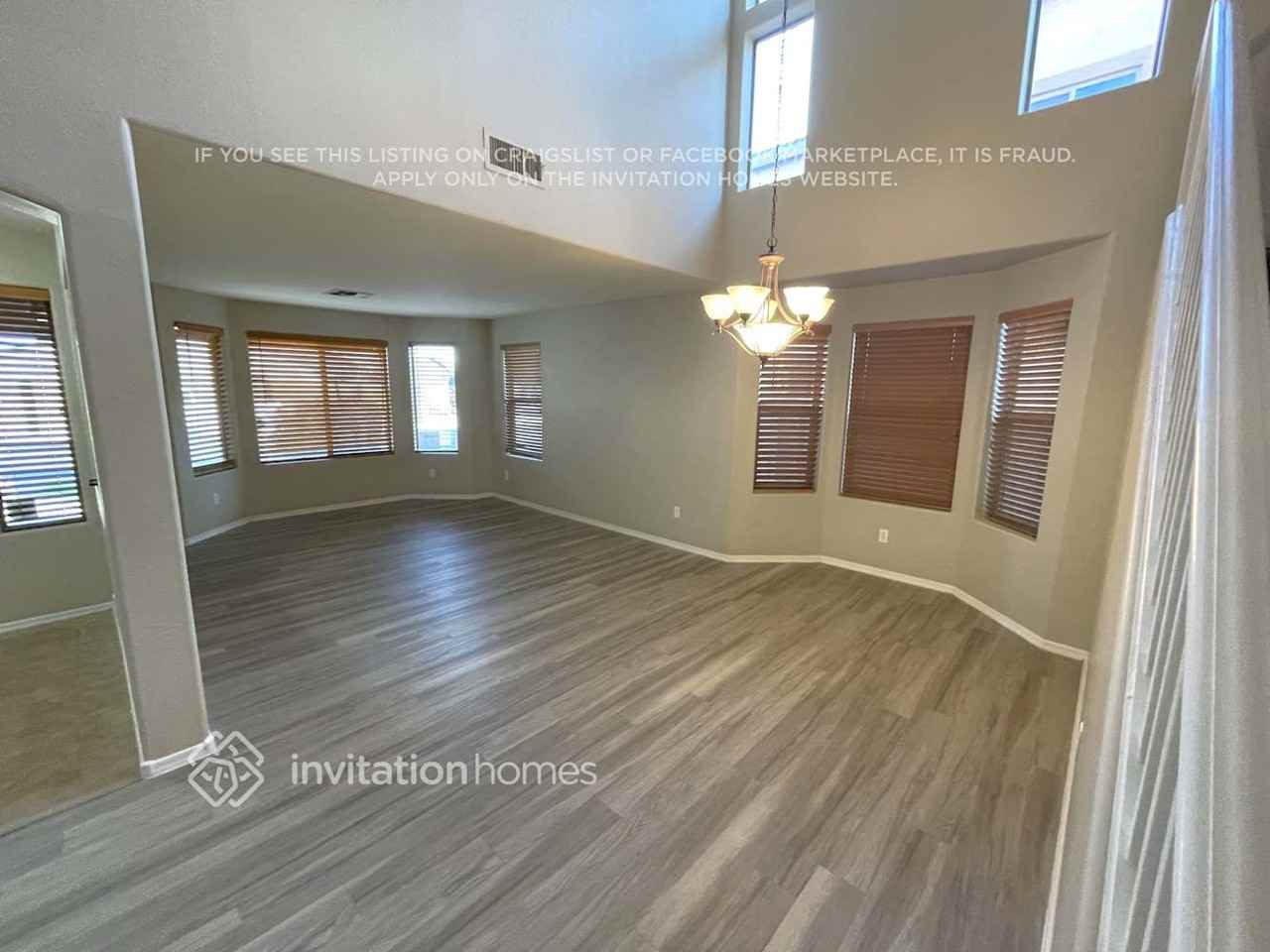 24902 W Wayland Dr - Photo 3 of 20