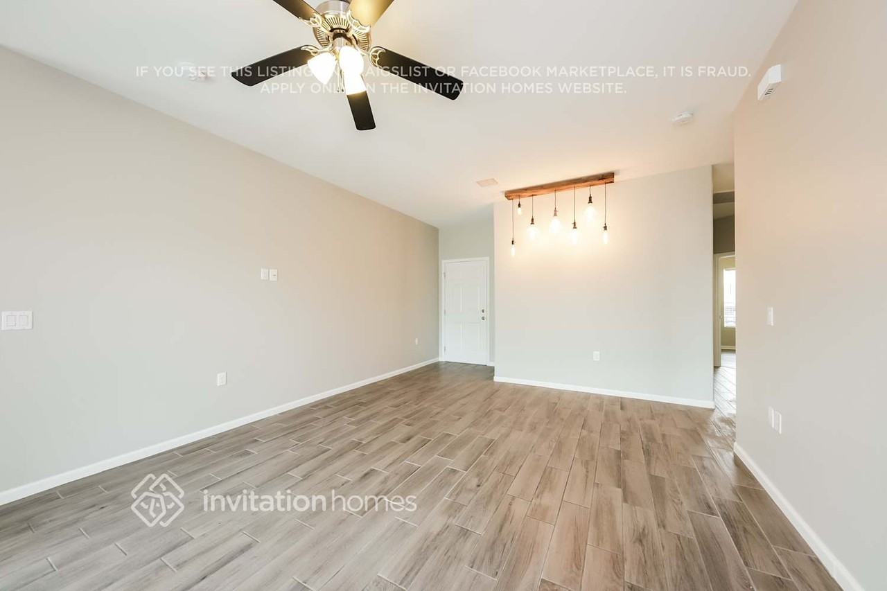 506 W Latona Rd - Photo 3 of 16