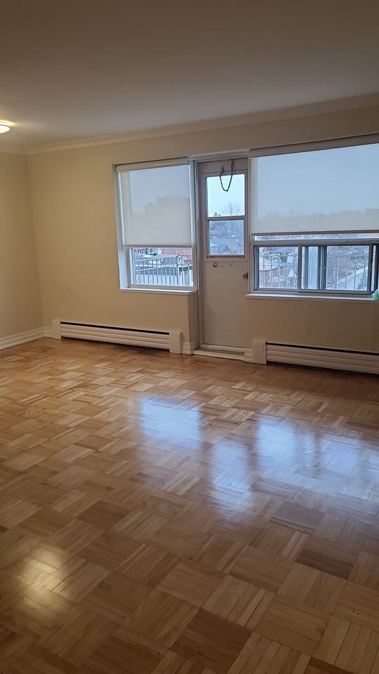 330 Hopewell Ave - Photo 5 of 35