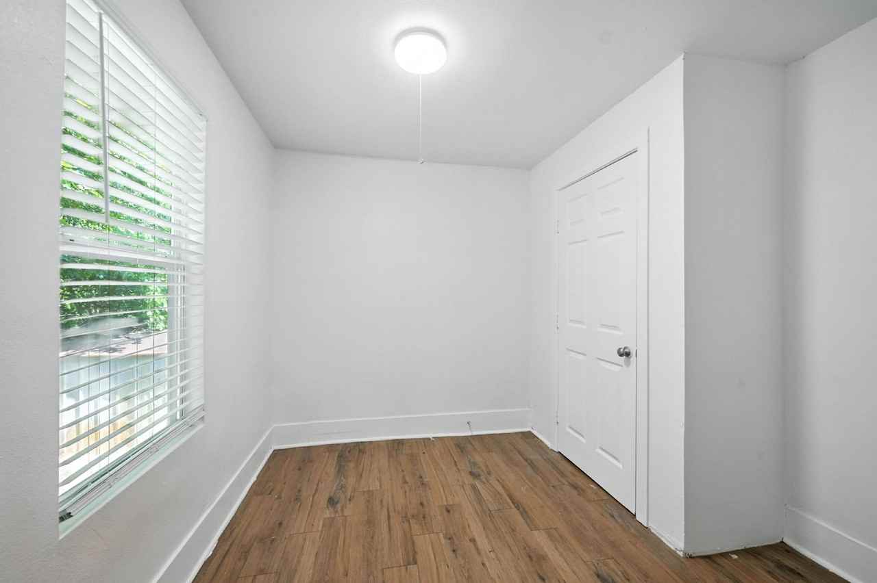 903 Baker St #1 - Photo 7 of 15