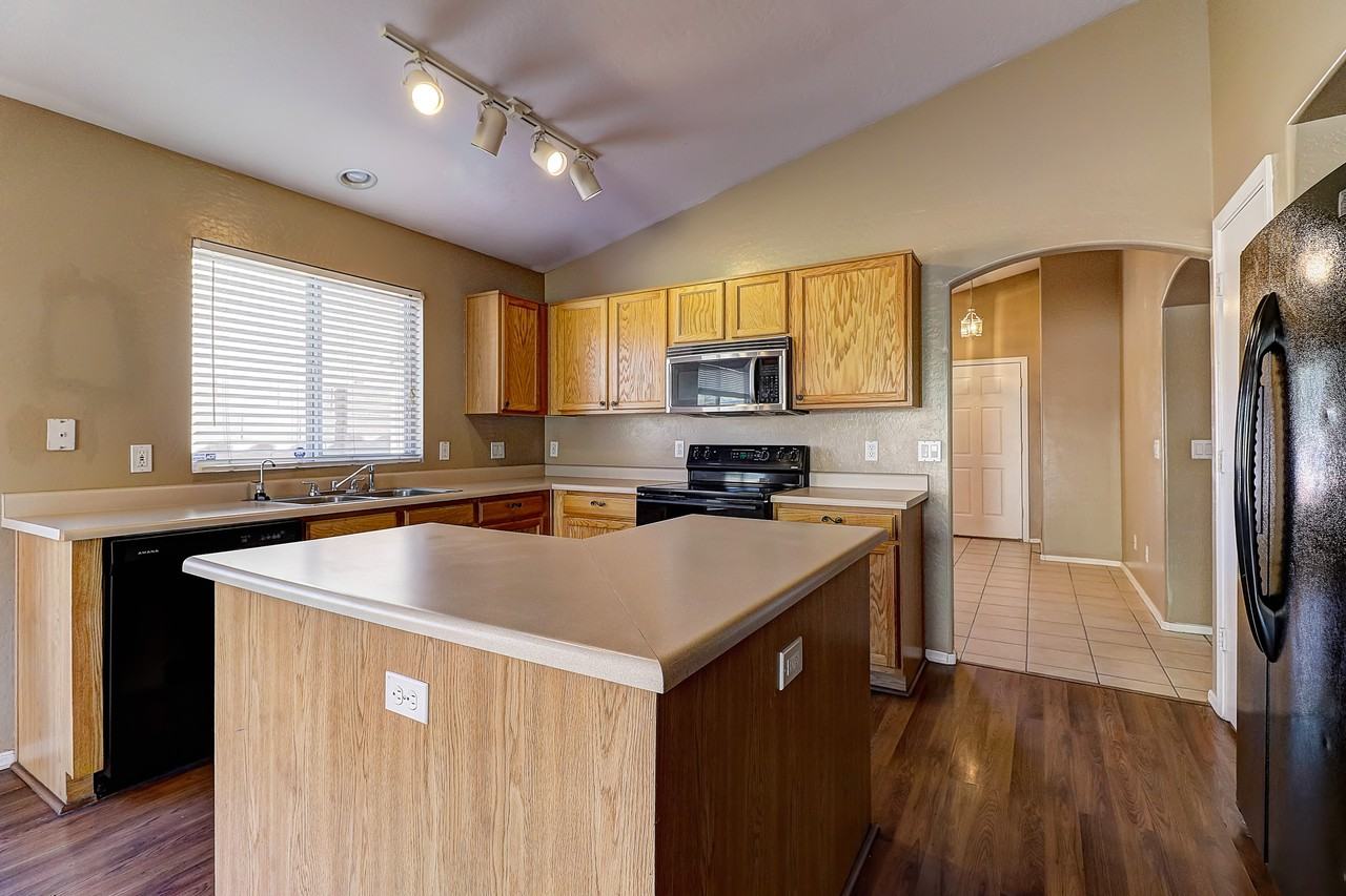 12060 W Dahlia Dr #1 - Photo 2 of 10